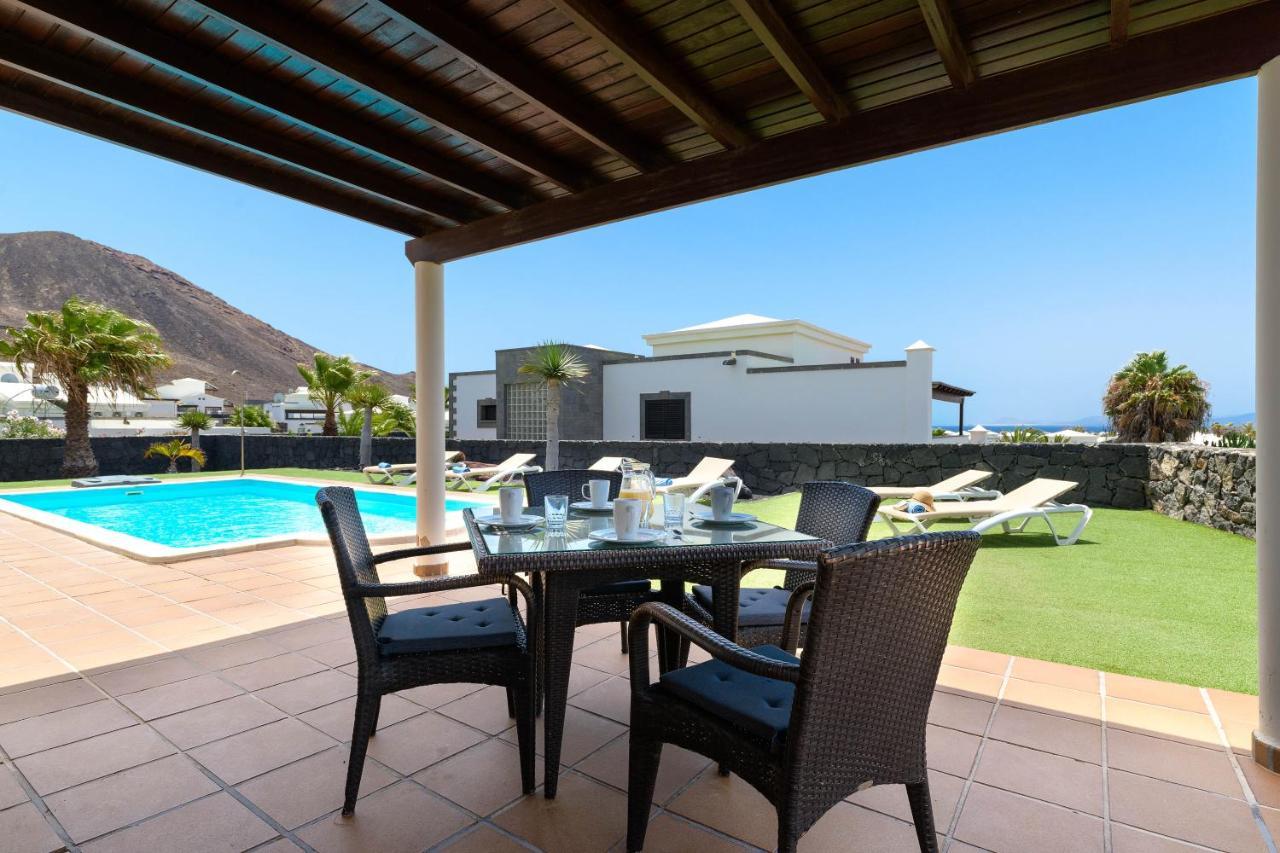 Villa Esterlicia Playa Blanca  Extérieur photo