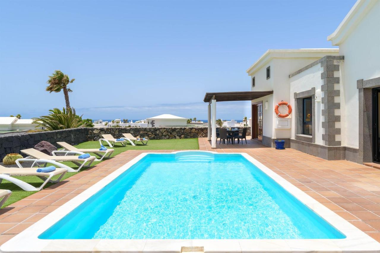 Villa Esterlicia Playa Blanca  Extérieur photo