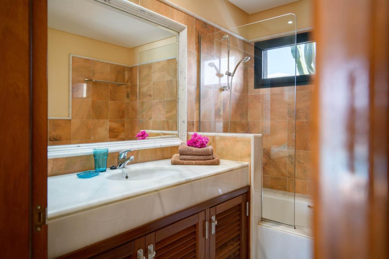 Villa Esterlicia Playa Blanca  Extérieur photo