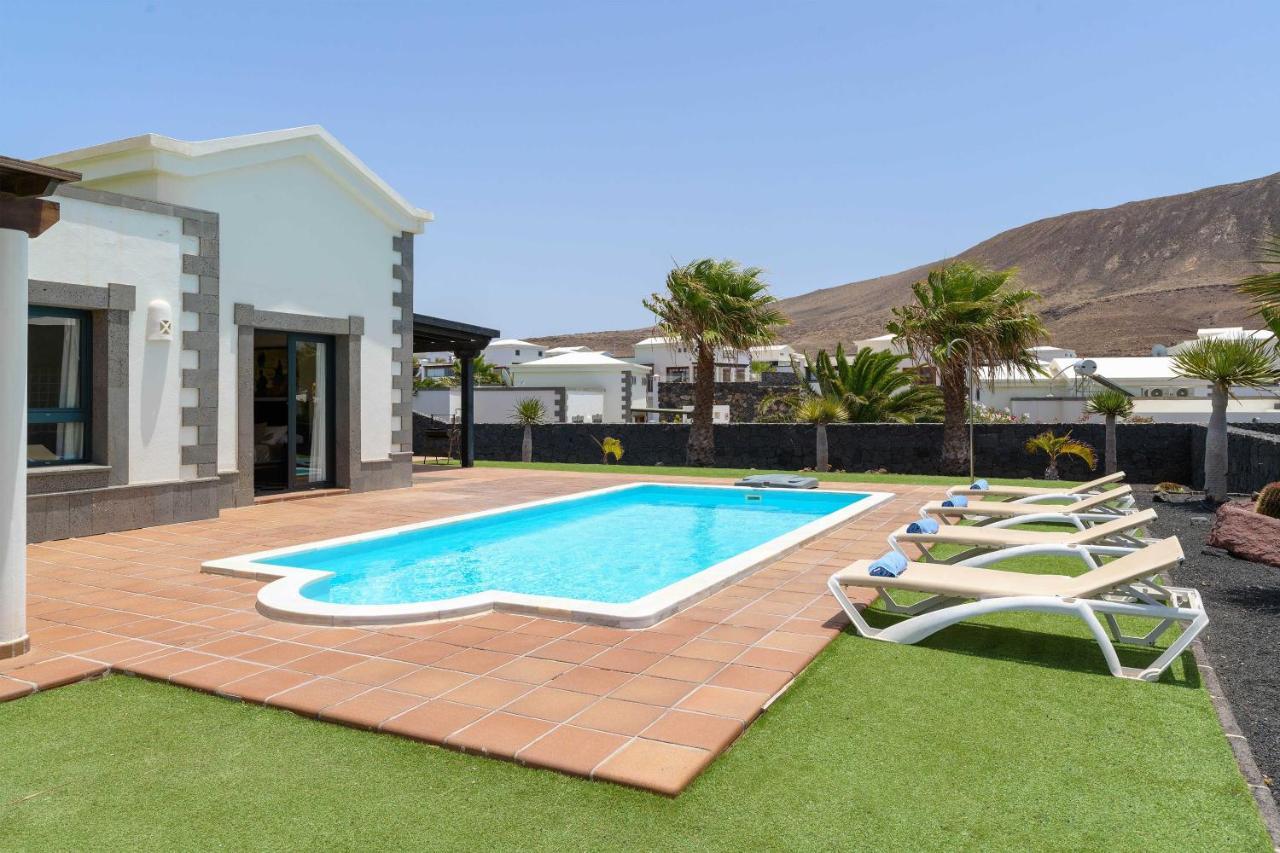 Villa Esterlicia Playa Blanca  Extérieur photo