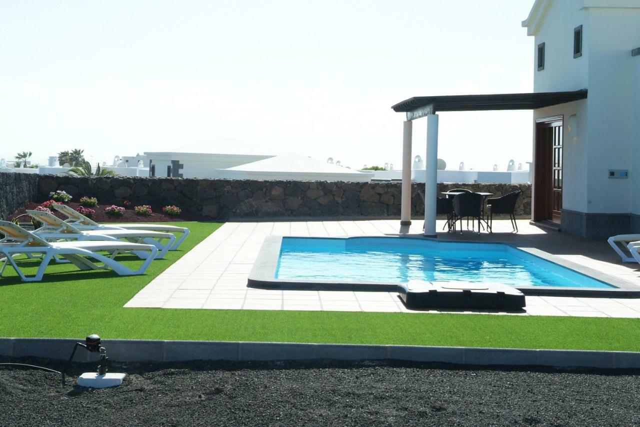 Villa Esterlicia Playa Blanca  Extérieur photo