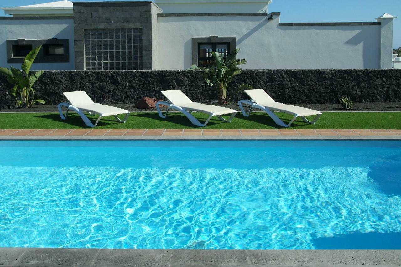 Villa Esterlicia Playa Blanca  Extérieur photo